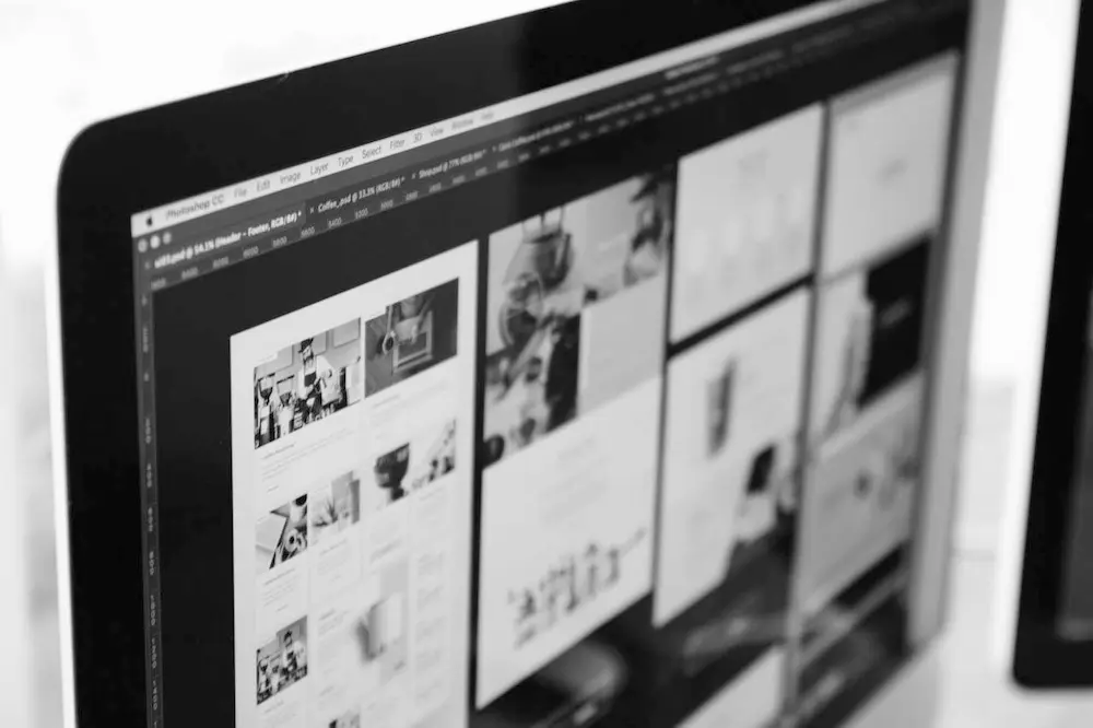 image of a web designer’s work interface as they build a site 